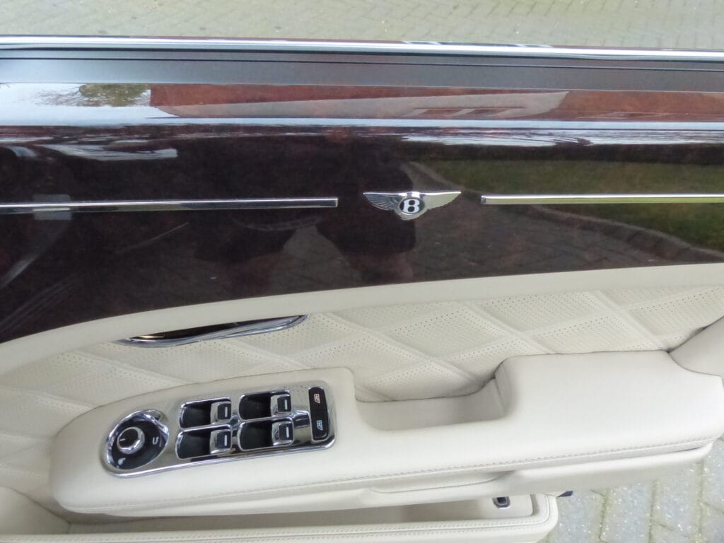 2016 BENTLEY MULSANNE SALOON