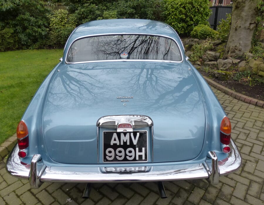 1969 JAGUAR 420G MANUAL WITH O/D