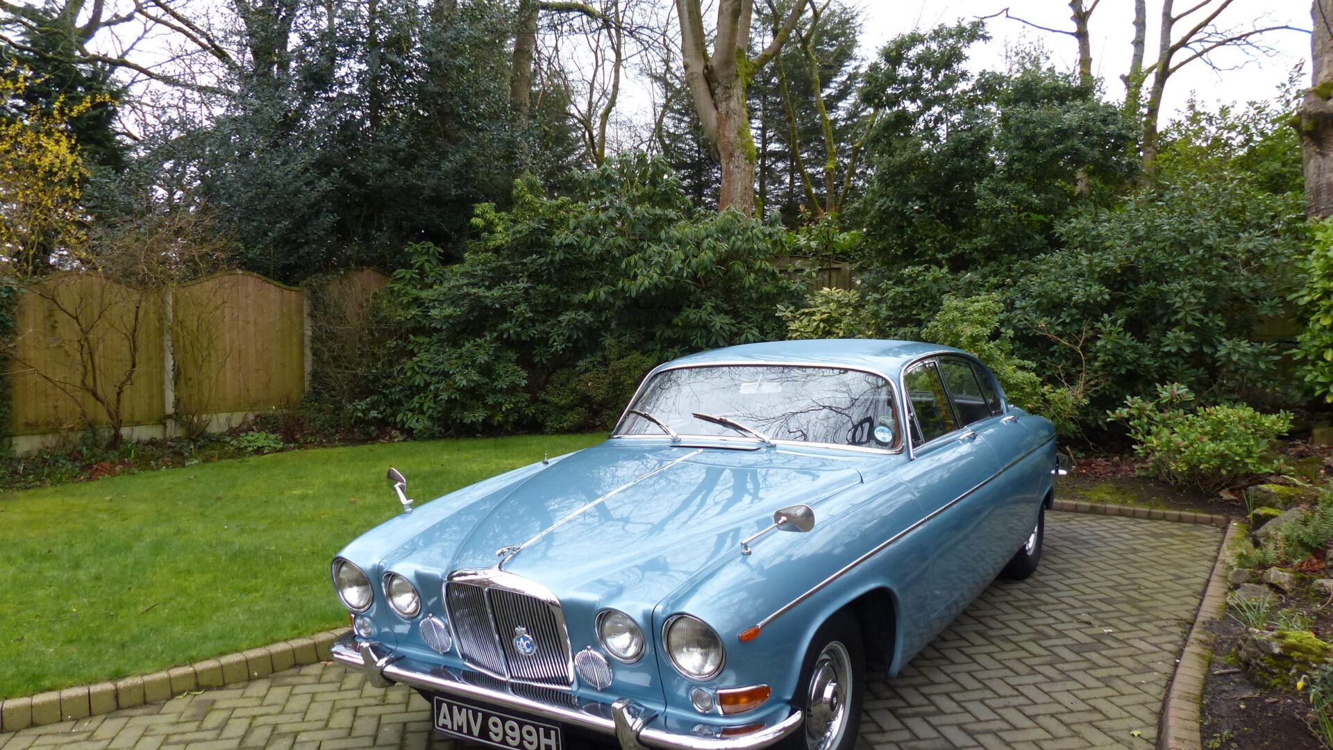 1969 JAGUAR 420G MANUAL WITH O/D