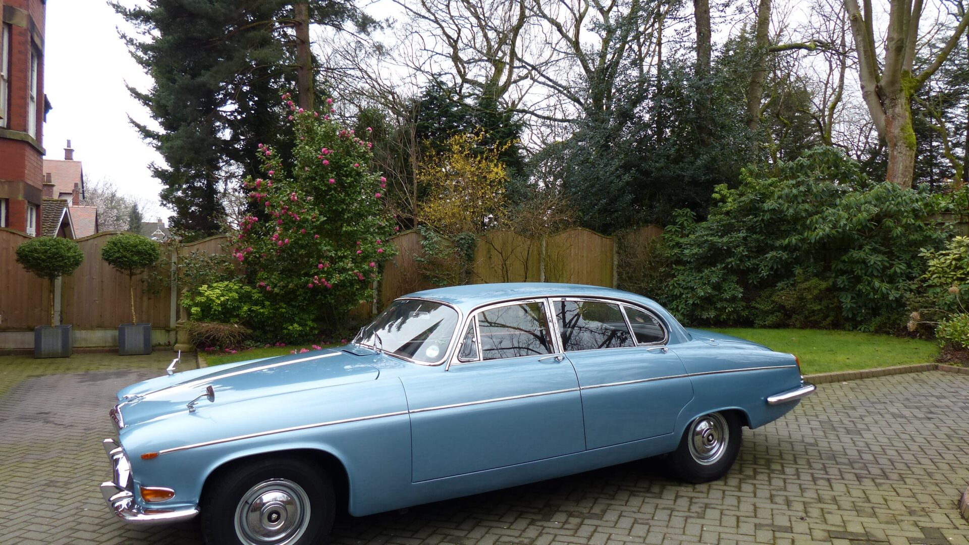 1969 JAGUAR 420G MANUAL WITH O/D