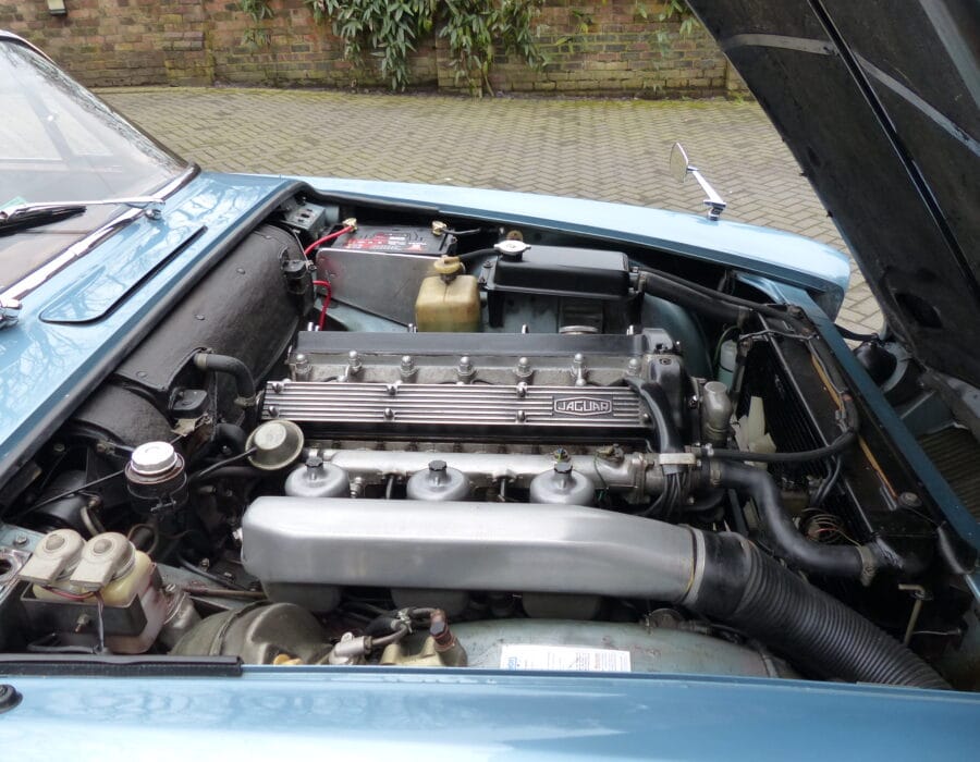 1969 JAGUAR 420G MANUAL WITH O/D