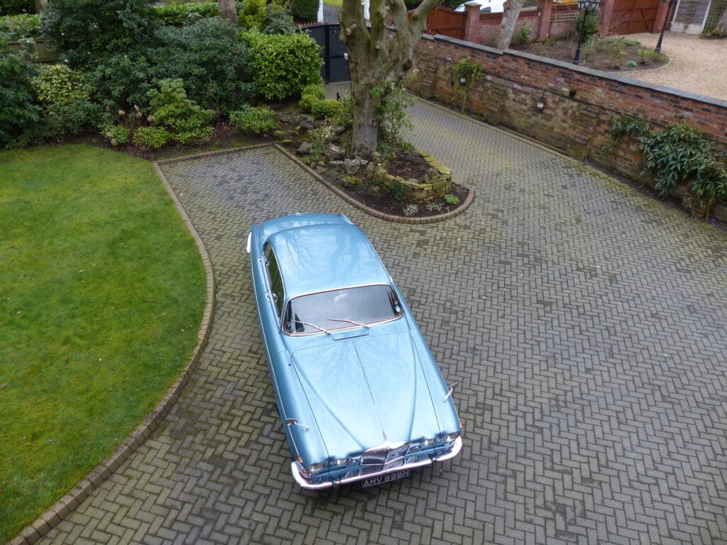 1969 JAGUAR 420G MANUAL WITH O/D