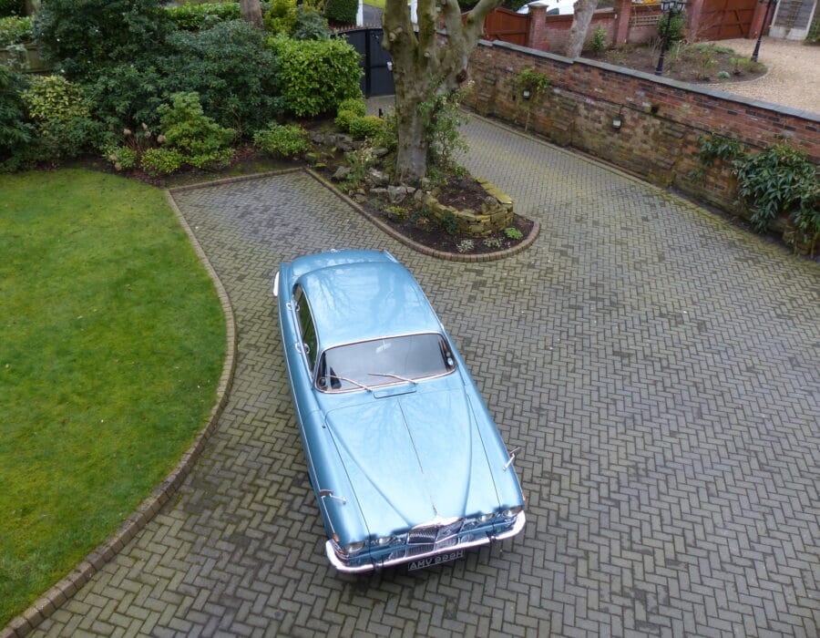 1969 JAGUAR 420G MANUAL WITH O/D