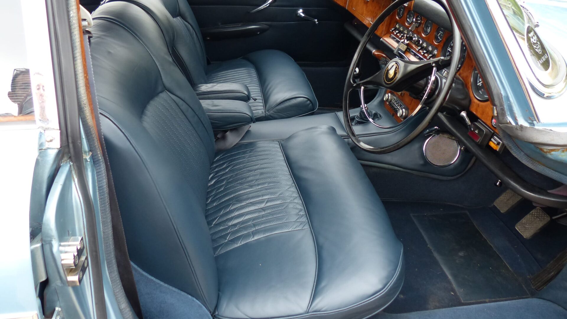 1969 JAGUAR 420G MANUAL WITH O/D