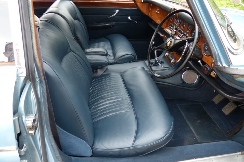 1969 JAGUAR 420G MANUAL WITH O/D