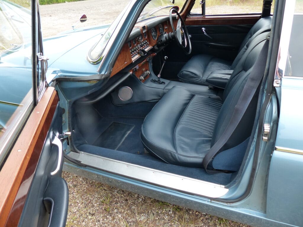 1969 JAGUAR 420G MANUAL WITH O/D