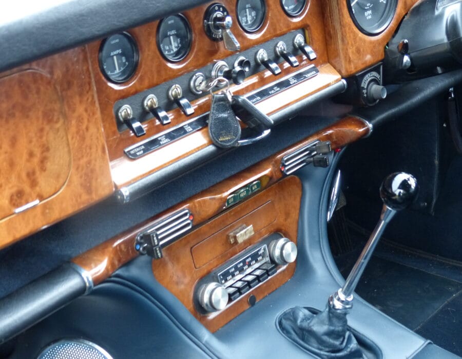 1969 JAGUAR 420G MANUAL WITH O/D