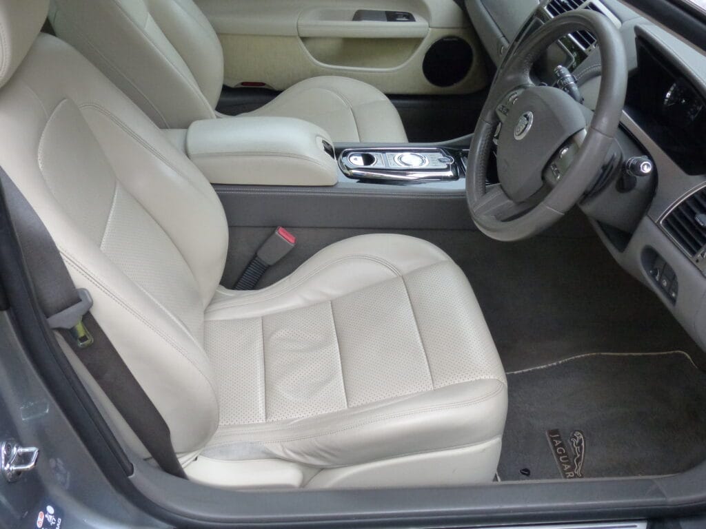 2009 JAGUAR XK 5.0L V8 PORTFOLIO COUPE RESERVED