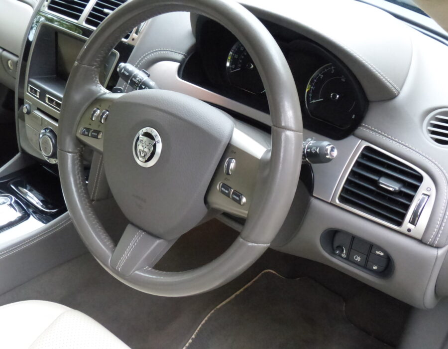 2009 JAGUAR XK 5.0L V8 PORTFOLIO COUPE RESERVED