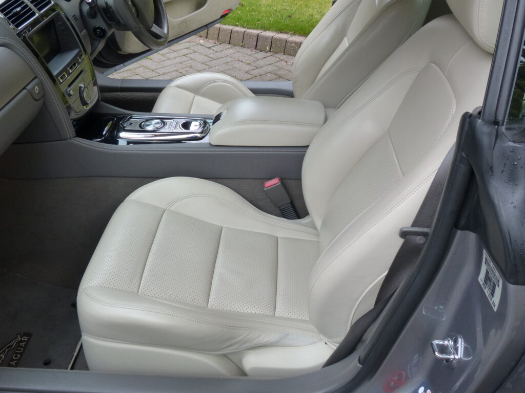 2009 JAGUAR XK 5.0L V8 PORTFOLIO COUPE RESERVED
