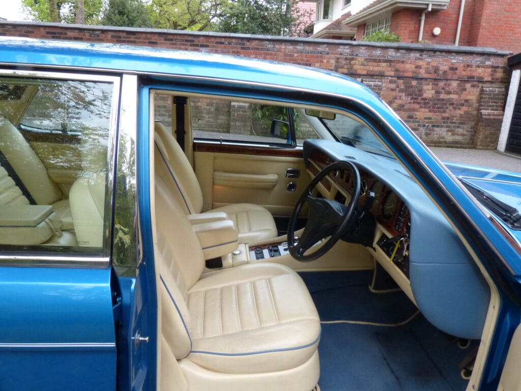 1989 BENTLEY TURBO R SALOON
