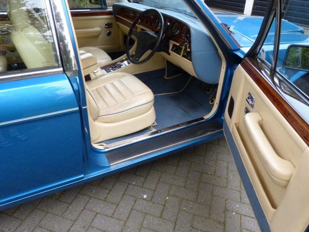 1989 BENTLEY TURBO R SALOON