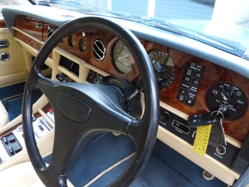 1989 BENTLEY TURBO R SALOON