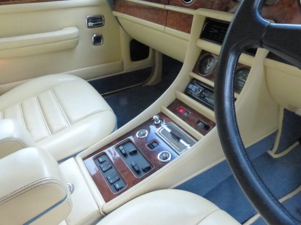 1989 BENTLEY TURBO R SALOON