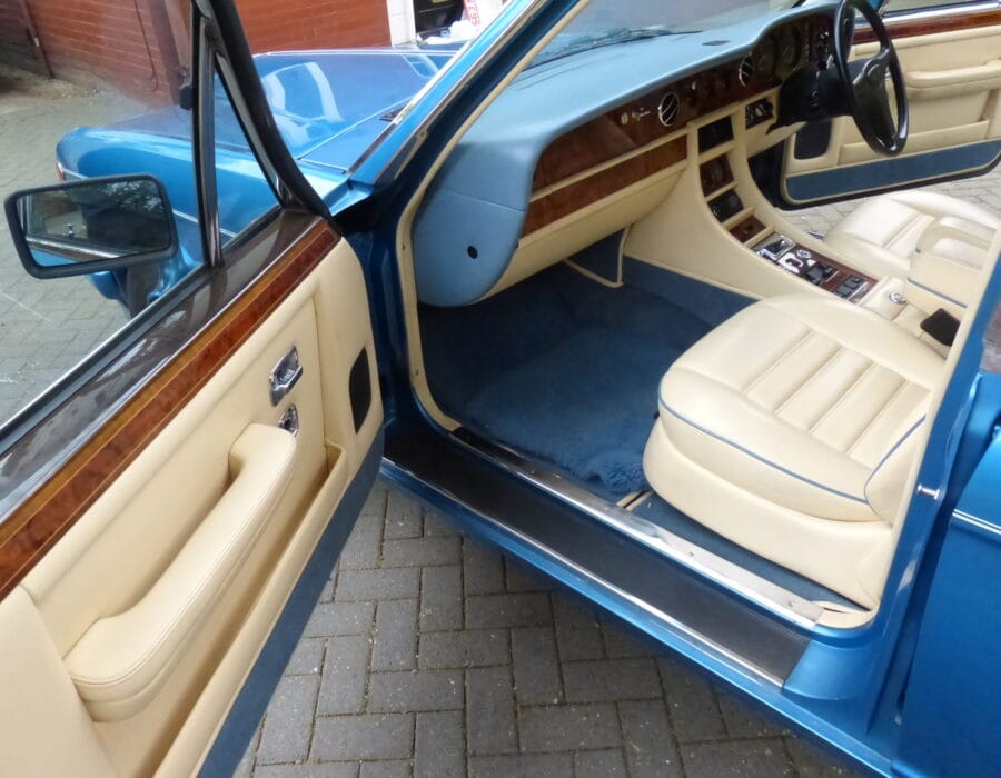 1989 BENTLEY TURBO R SALOON