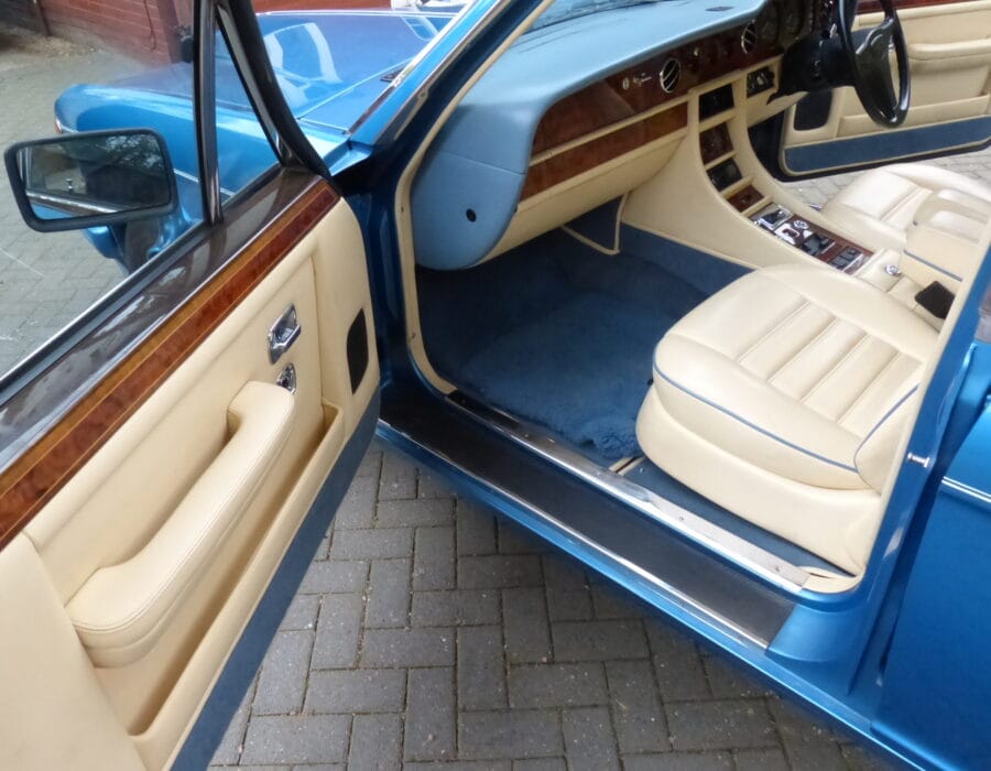 1989 BENTLEY TURBO R SALOON