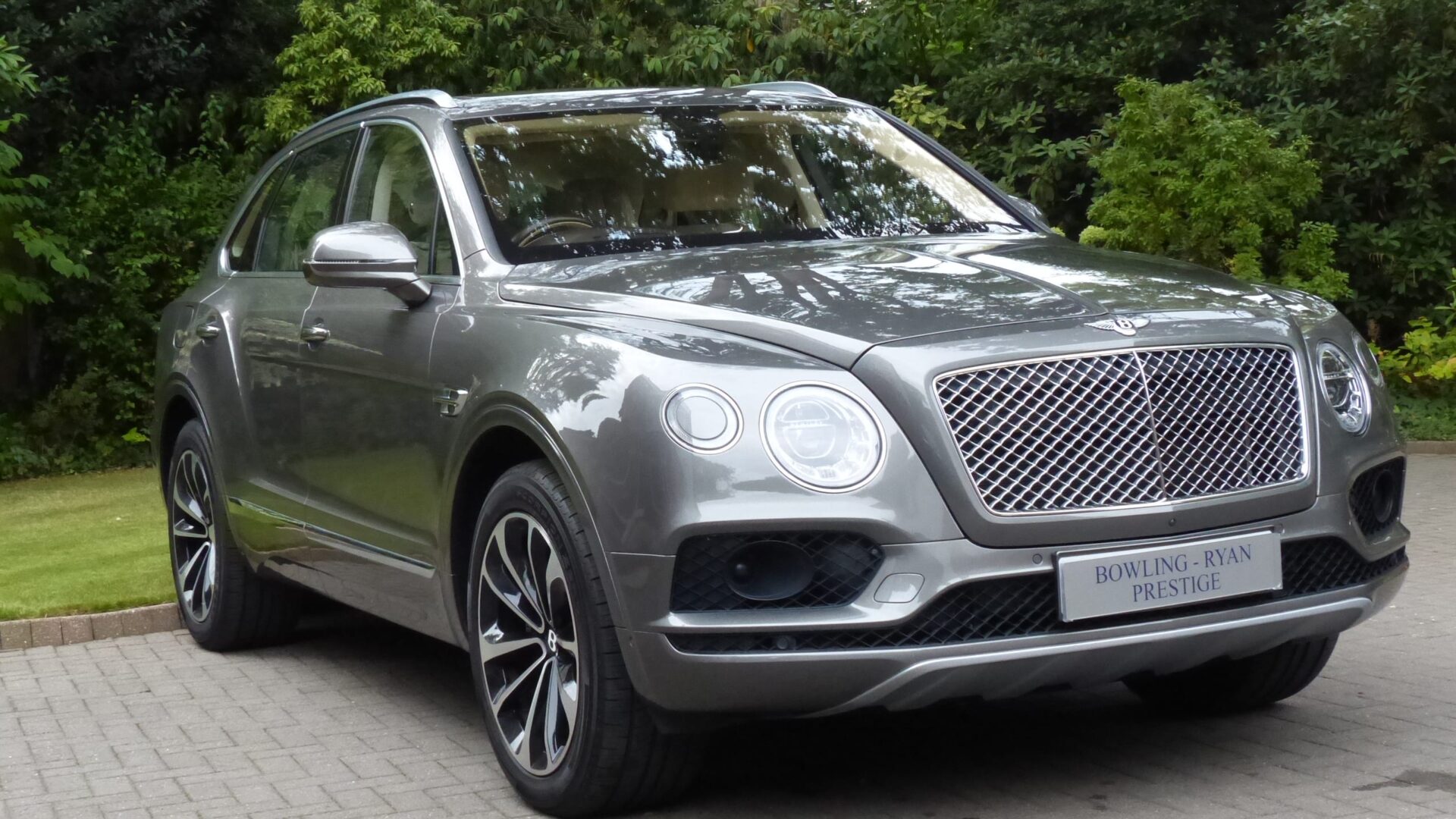 2017 BENTLEY BENTAYGA 6.O W12 4WD AUTO SOLD