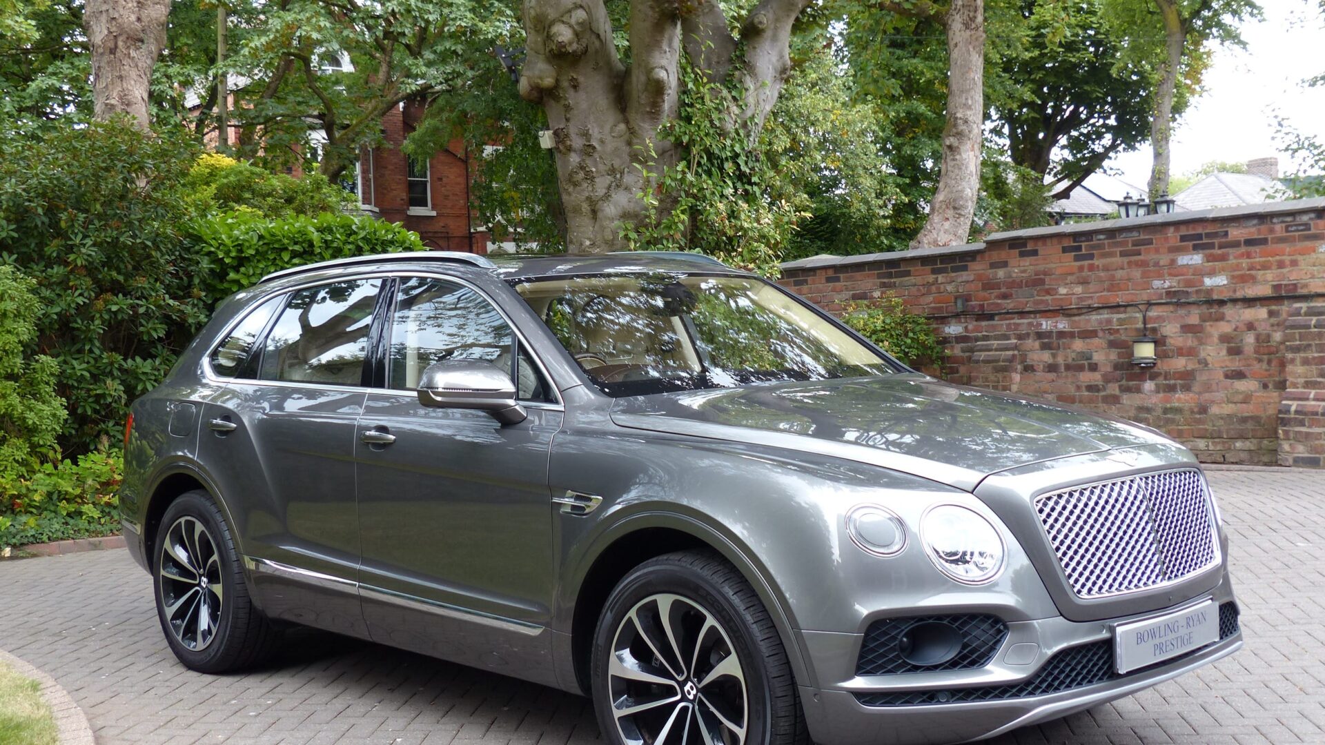 2017 BENTLEY BENTAYGA 6.O W12 4WD AUTO SOLD