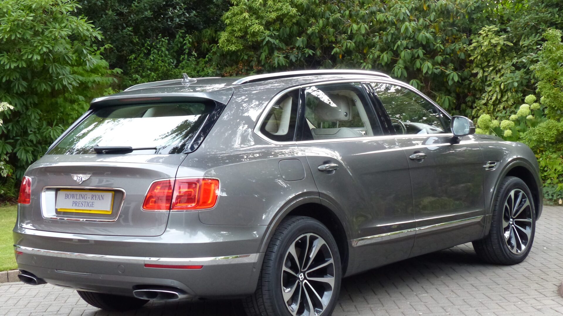 2017 BENTLEY BENTAYGA 6.O W12 4WD AUTO SOLD