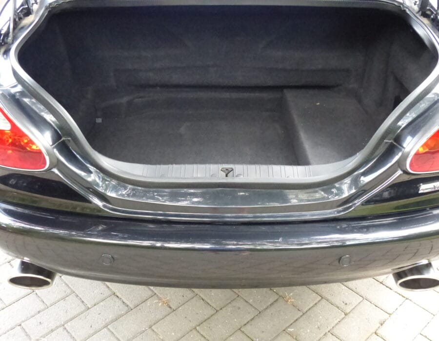 2003(53REG) JAGUAR XK8 4.2 COUPE