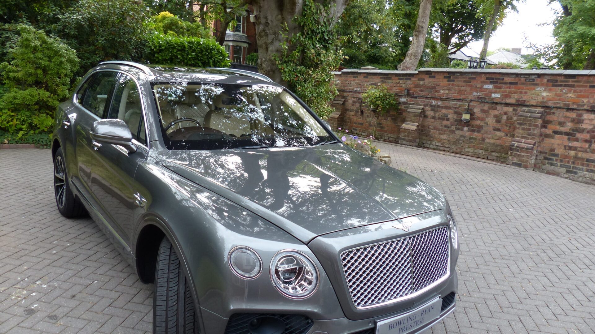 2017 BENTLEY BENTAYGA 6.O W12 4WD AUTO SOLD