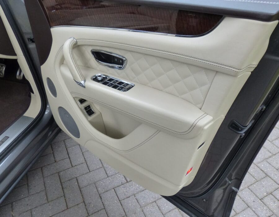2017 BENTLEY BENTAYGA 6.O W12 4WD AUTO