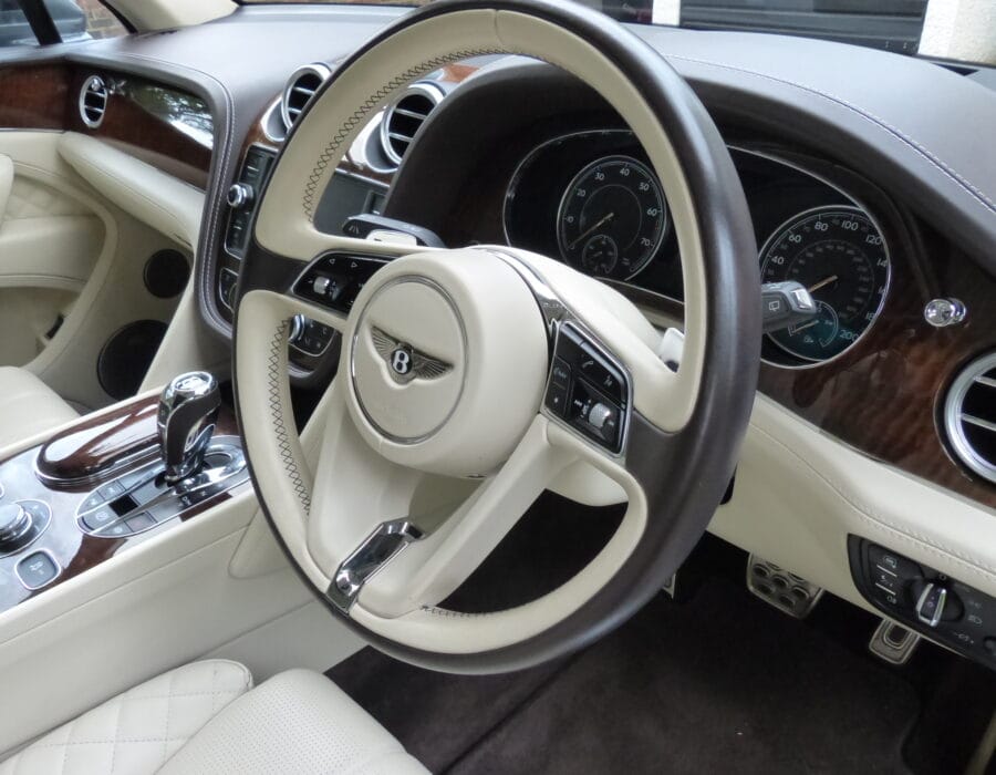 2017 BENTLEY BENTAYGA 6.O W12 4WD AUTO