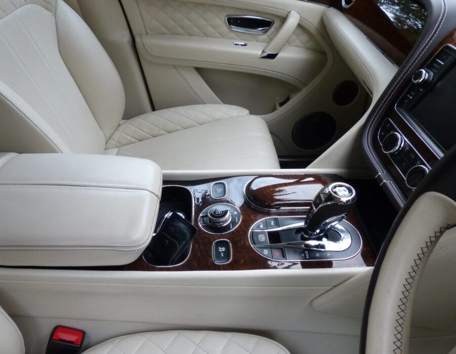 2017 BENTLEY BENTAYGA 6.O W12 4WD AUTO