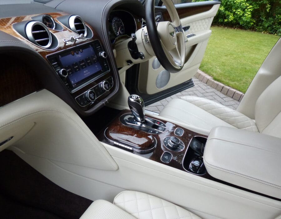 2017 BENTLEY BENTAYGA 6.O W12 4WD AUTO