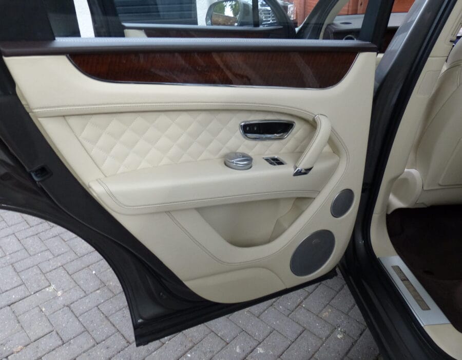 2017 BENTLEY BENTAYGA 6.O W12 4WD AUTO
