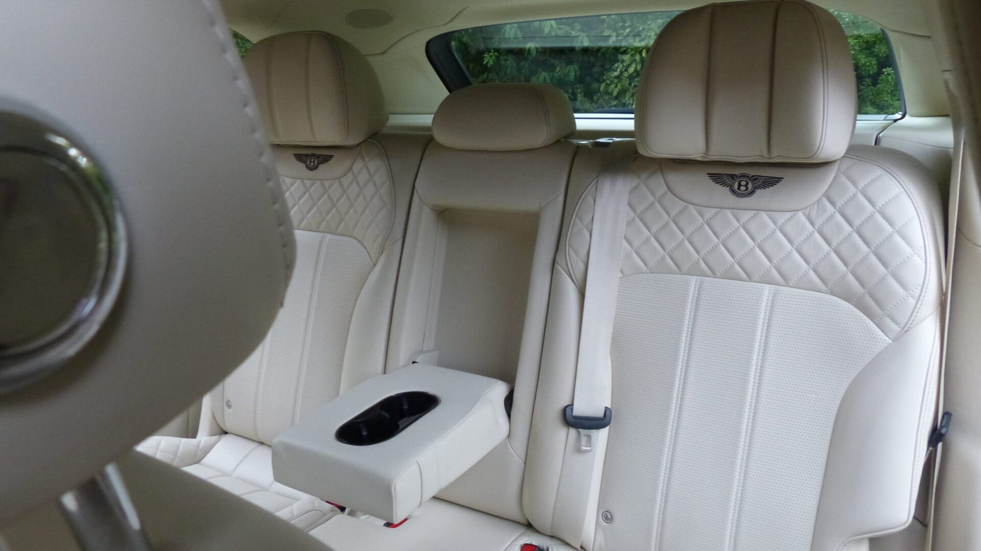 2017 BENTLEY BENTAYGA 6.O W12 4WD AUTO SOLD