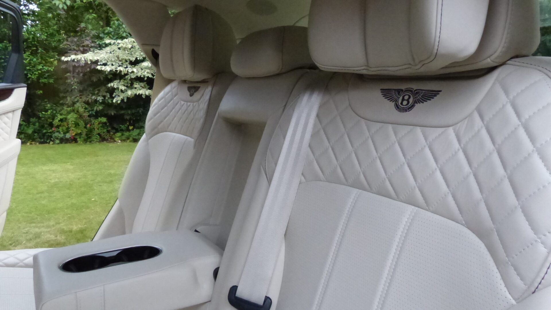 2017 BENTLEY BENTAYGA 6.O W12 4WD AUTO SOLD