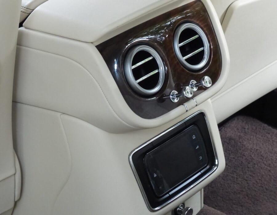 2017 BENTLEY BENTAYGA 6.O W12 4WD AUTO