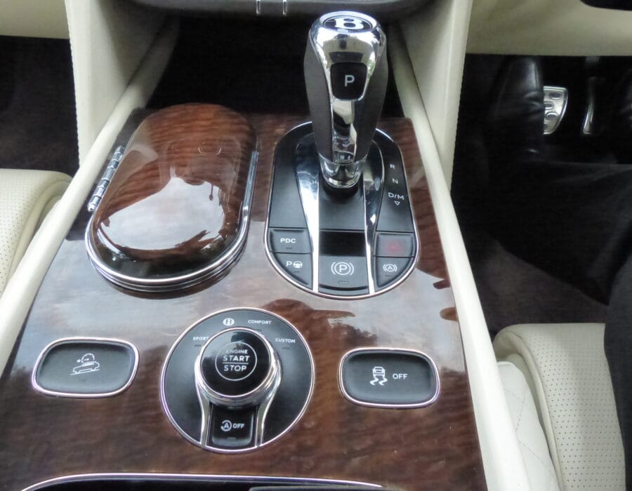 2017 BENTLEY BENTAYGA 6.O W12 4WD AUTO