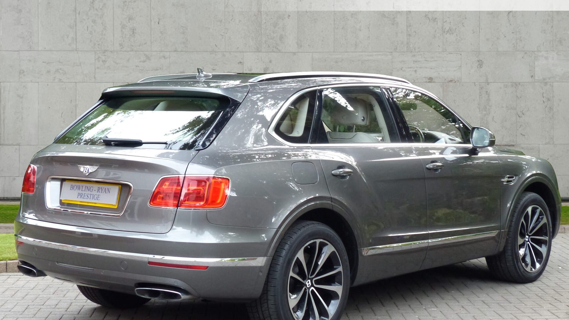 2017 BENTLEY BENTAYGA 6.O W12 4WD AUTO SOLD