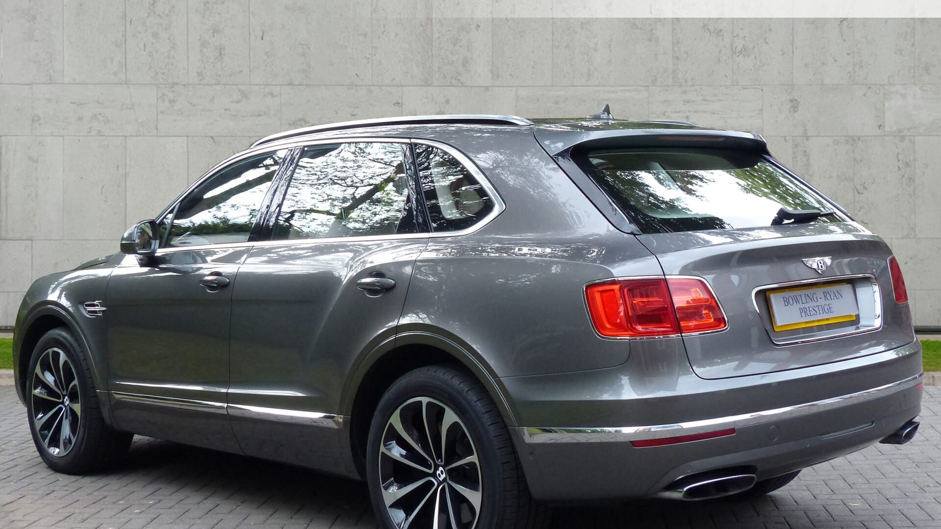 2017 BENTLEY BENTAYGA 6.O W12 4WD AUTO SOLD
